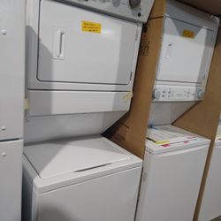 Brand New Scratch And Dent Washer And  Gas Dryer For Sale 