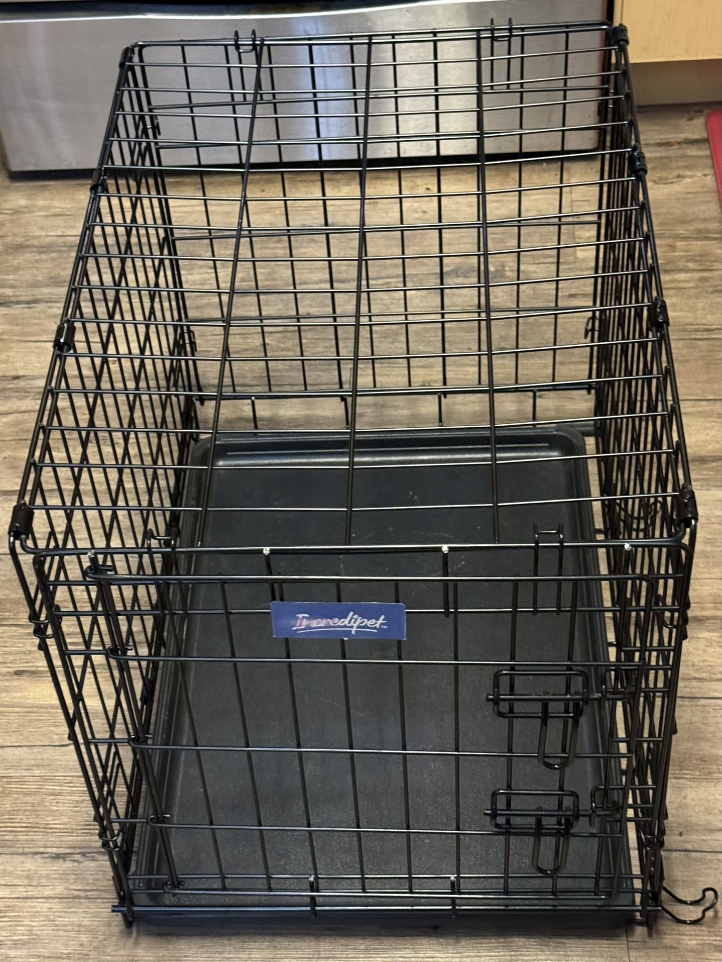 Incedipets One Door Foldable Pet Crate. Only Used A Few Time. Like New Condition. $35.00