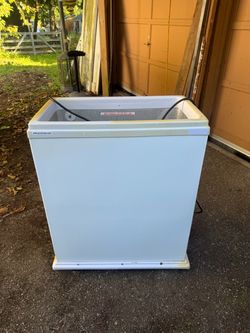 Chest cooler