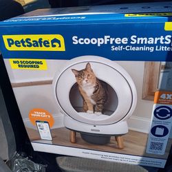 Pet safe Scoop Free Smart Spin Self Cleaning Litter Box 