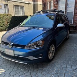 2017 Volkswagen Golf Alltrack