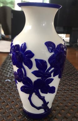 Vintage Peking Cameo Glass Vase