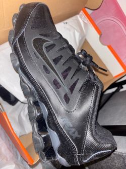 Brand new Nike Reaxs
