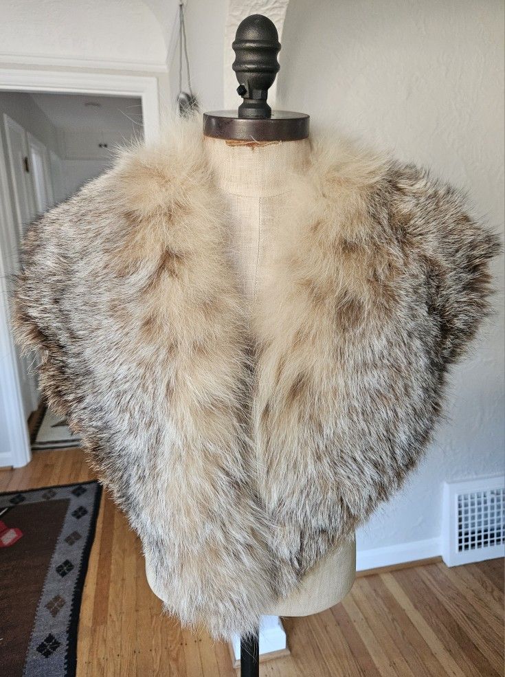 Big Fluffy Lynx Fur Collar NO OFFERS