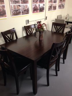 7PC WOOD DINING SET