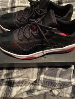 Jordan 11 Low AJ