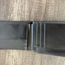 Black leather wallet, Excellent condition