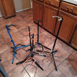 5 Guitar Stands