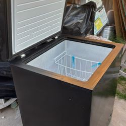 Artic King Chest Freezer