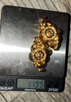 18k gold Versace Earrings