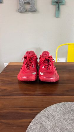 Li-Ning Way of Wade 808 5 Ultra in the "College" (Red/White)
