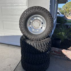 Truck Rims & Tires