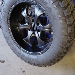 20" Rims For Chevy Tires Are 35x12,50 R20LT Installation Included 