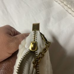 Perfect Purse For Winter 