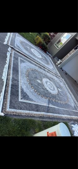 large carpets 250 each can negotiate