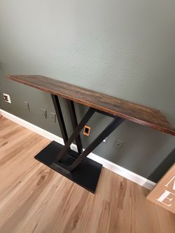 Tribe Signs Entry Table