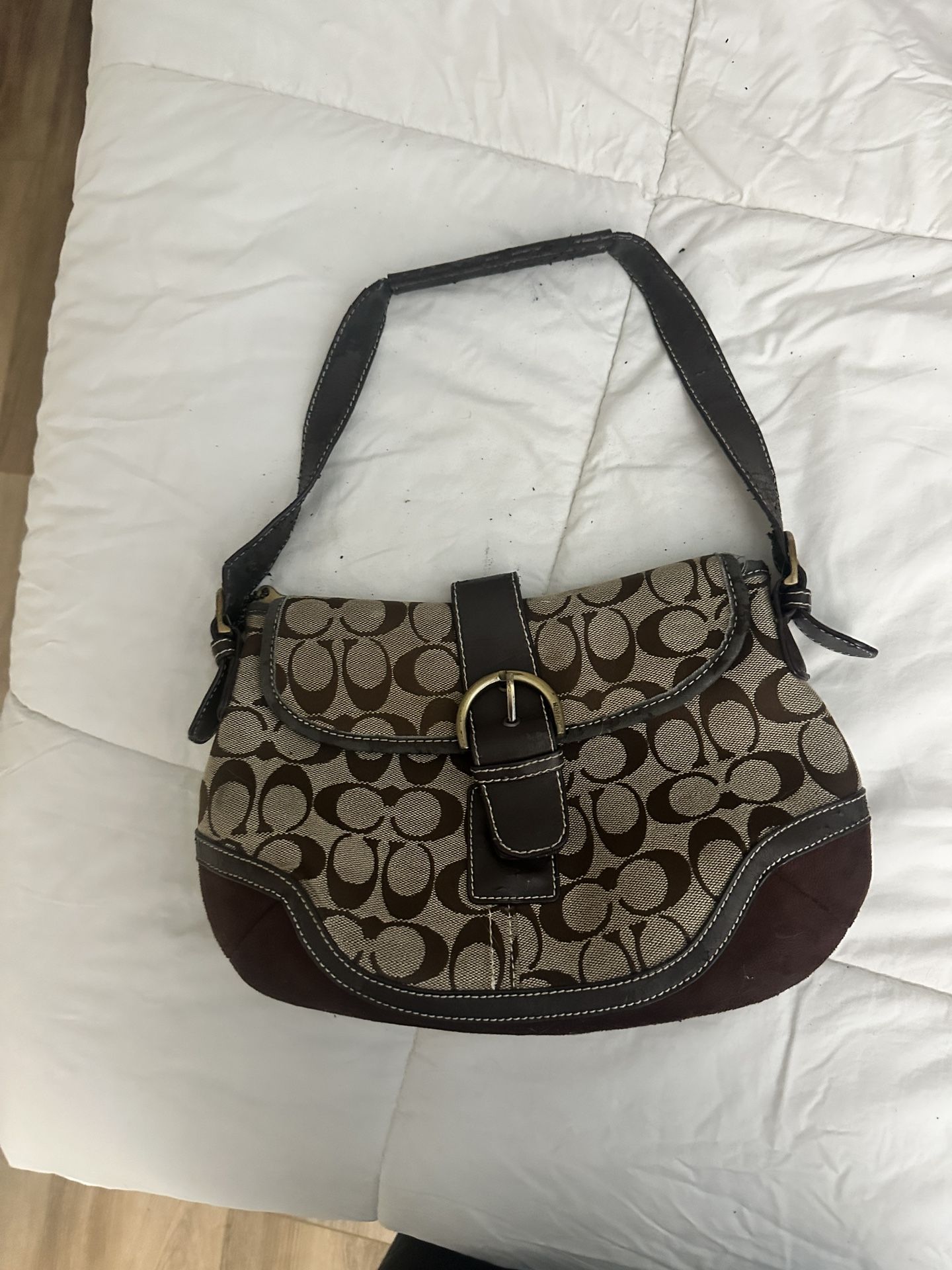 Fake Vintage Coach Purse