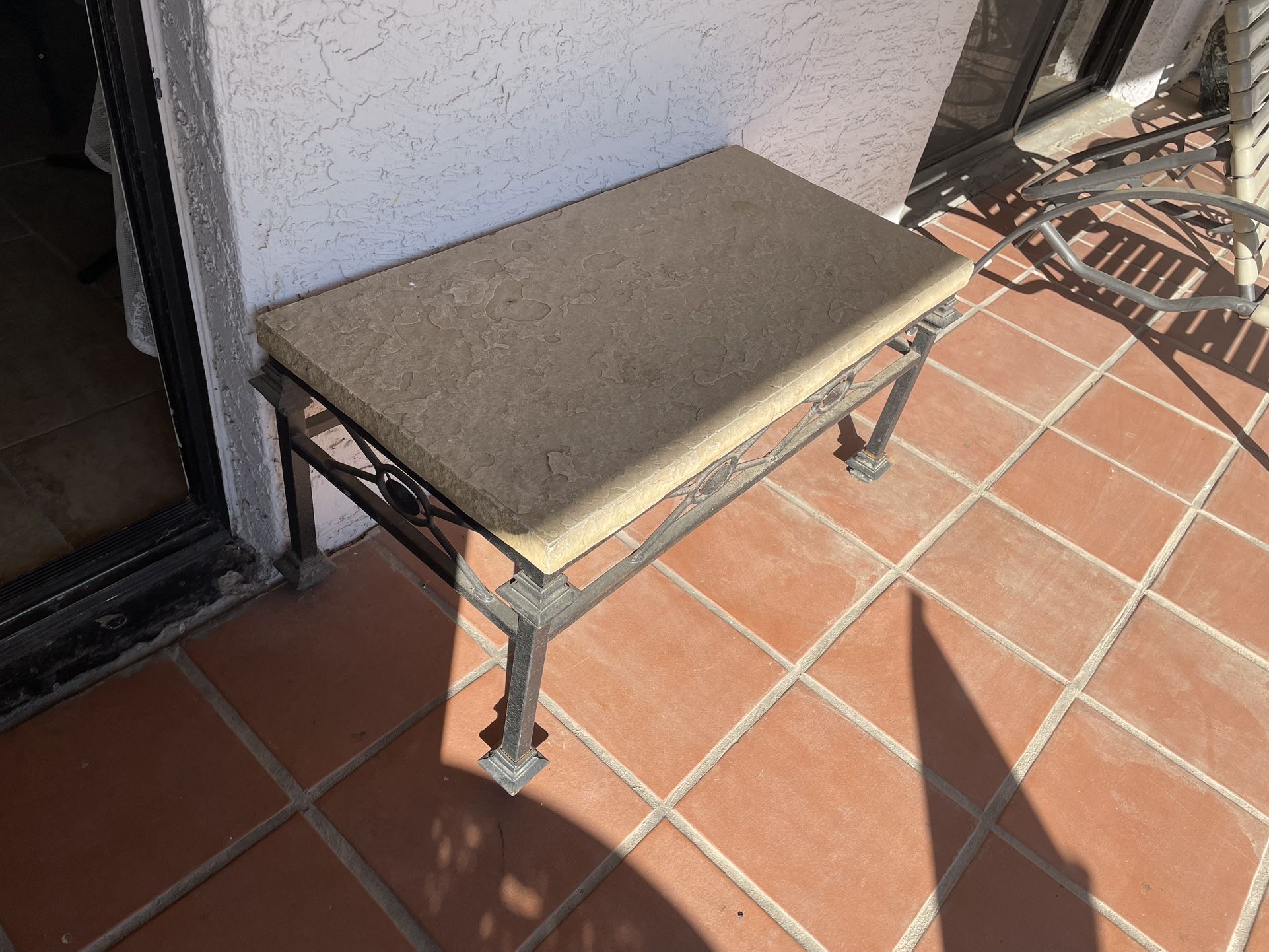 Coffee Table Can Be Used Indoors And Outdoors 