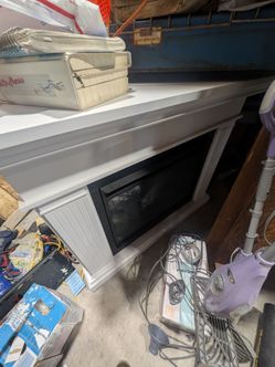 Real flame electric fireplace