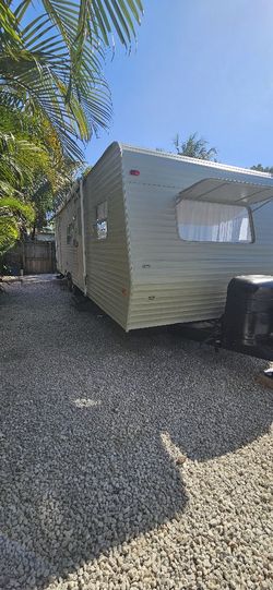 2001 Keystone Hideout