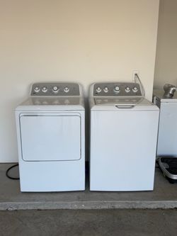 GE Washer and Dryer Set