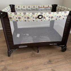 Graco Playpen 
