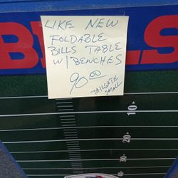 Buffalo Bill's Talegate Pinic Table 