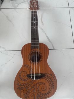 Luna Guitar Tattoo Mahogany Soprano Ukulele Mahogany Acoustic band