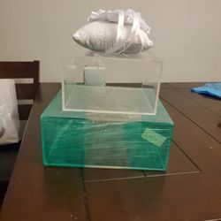 Clear acrylic box