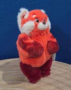 Disney Store Turning Red Mei Lee Red Panda 9" Plush