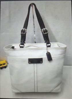 VOLSA COACH