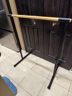 Adjustable Freestanding Ballet Barre / Dance Barre