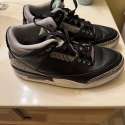 Men’s Jordans Size US 9