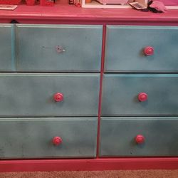 Girls Dresser