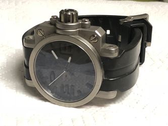 Oakley special edition titanium and carbon fiber watch