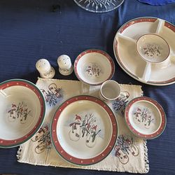 Royal Seasons Stoneware Snowman Dinner Set - Microwave Safe & Dishwasher Safe