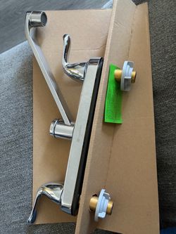 Llaves para cocina/ kitchen faucet