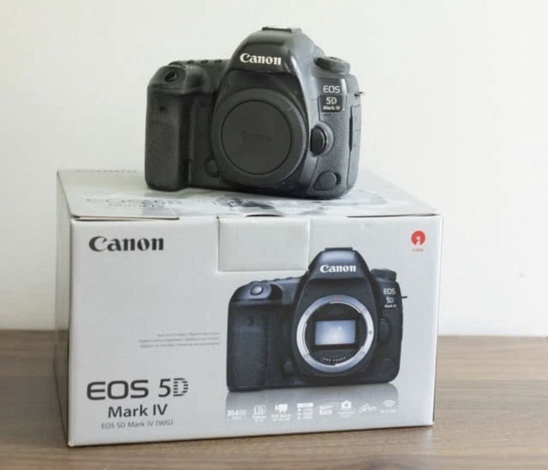 Canon EOS 5D mark Iv DSLR camera body only