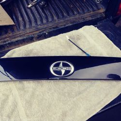 05 and 10 scion tc rear door tailgate garnish hatch new