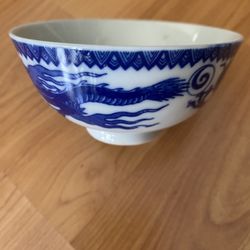 4 Vintage Chinese Porcelain Bowls