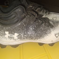 Under Armour Football Cleats Size 11.5 
