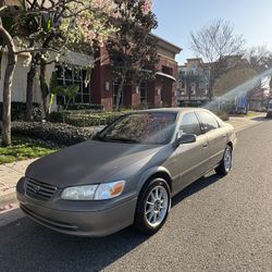 2000 Toyota Camry