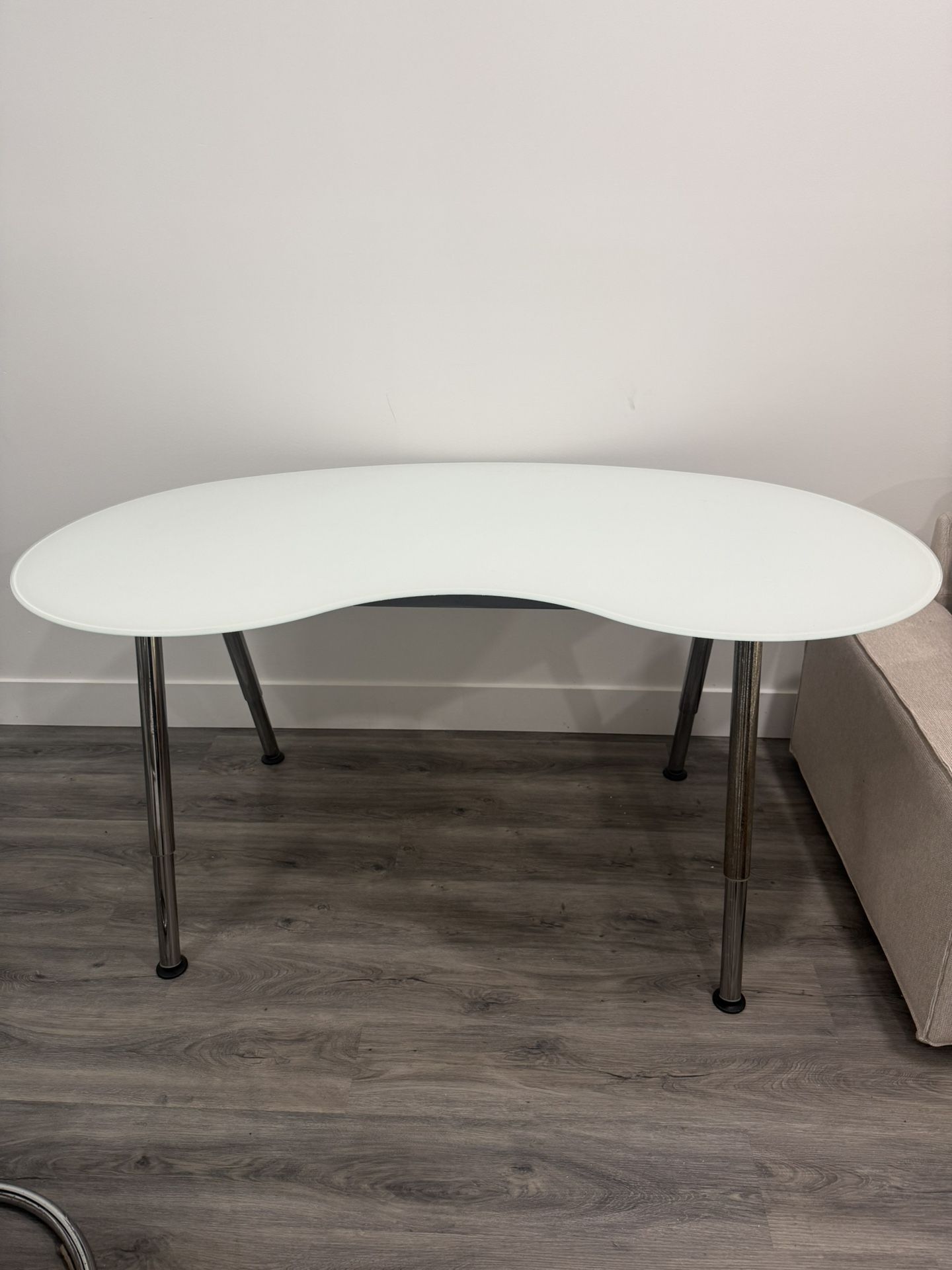 Frosted Glass Bean Desk