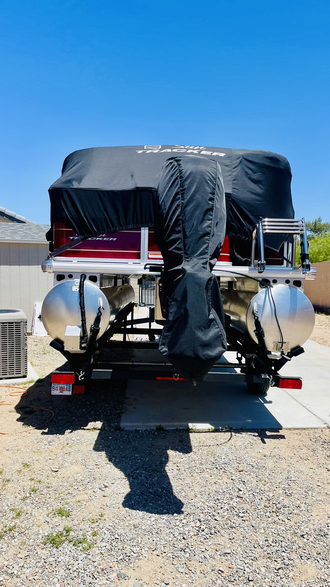 2024 Make an offer 2024 Sun Tracker 18 Bass Buggy Pontoon Boat