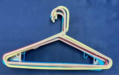 10 Pack Plastic Clothes Hangers Assorted Colors