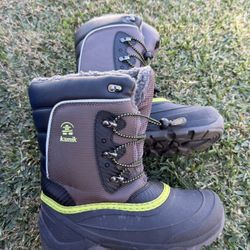 Kamik Insulated Waterproof Winter Snow Boots Black Gray Neon Boys Size  4