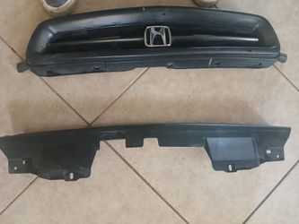 For sale one 92 Accord JDM  grill and one 99 civic grill