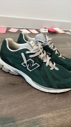 Dark green men’s new balance size 13