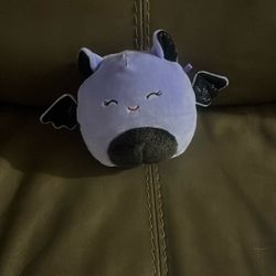 Mini Bat Squishmellow