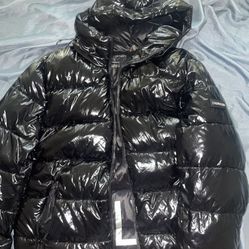 Shinny Black Puffer Jacket Size Large